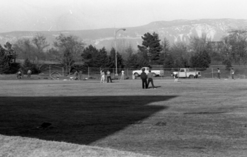 1985 Students, March Outdoor Candid Shots 06