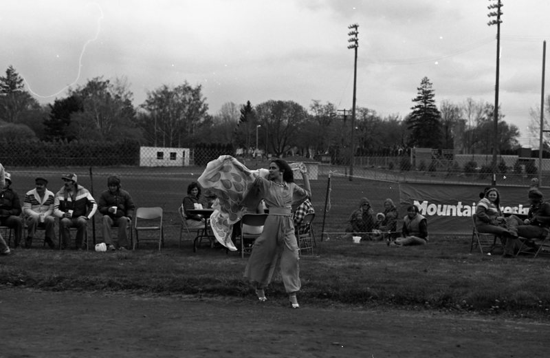 1982 Spring Festival, Smorgasbord Belly Dancers 02