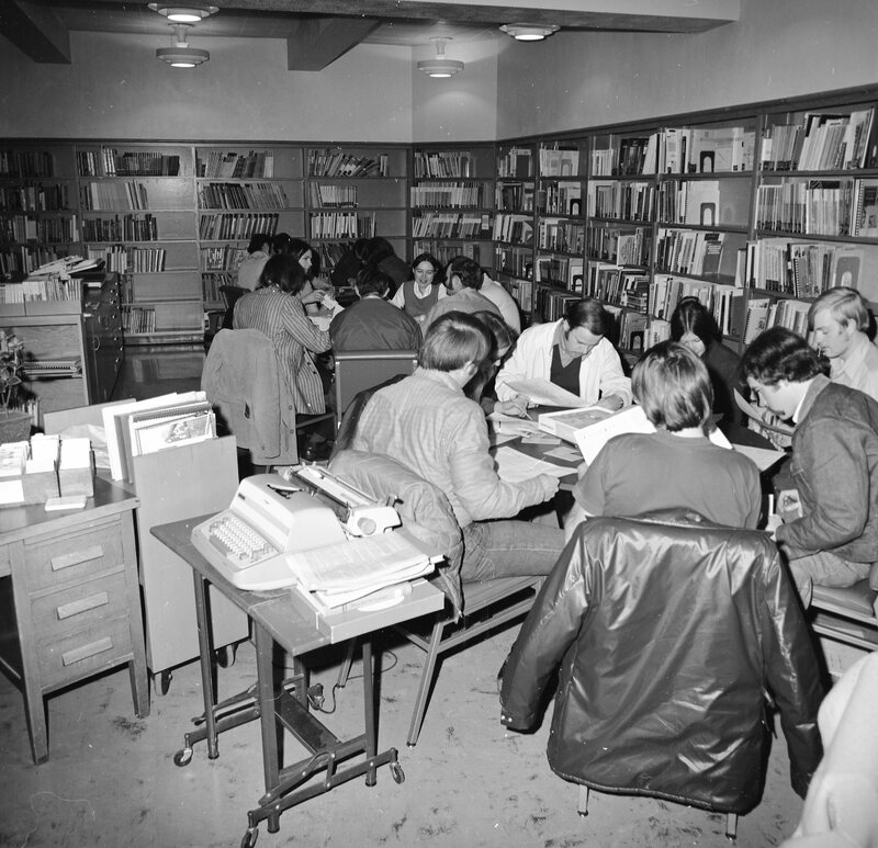 1973 Walter M. Pierce Library, John Jambura's Class 04