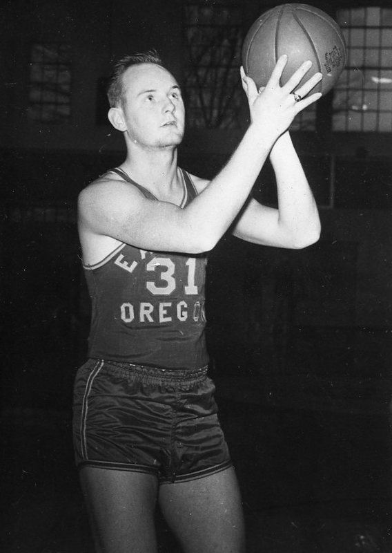 1955-56 Basketball Player 4-2