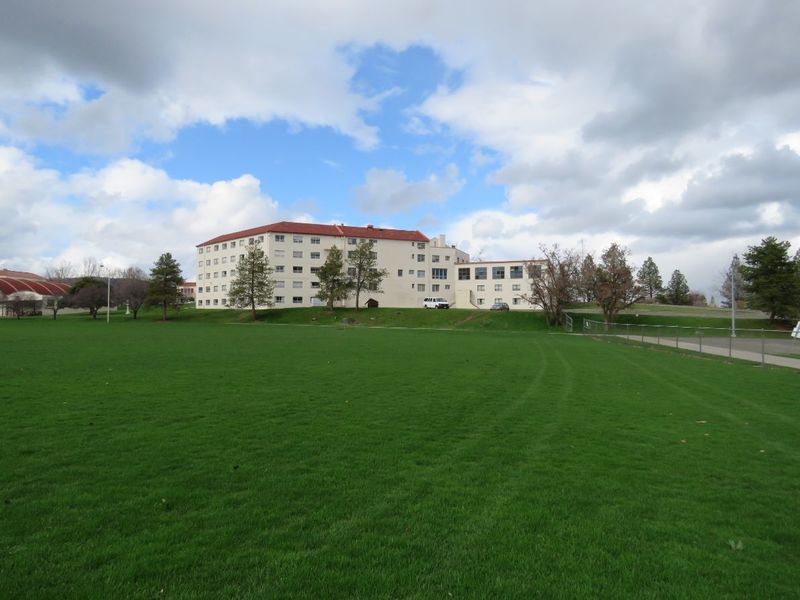 Dorian and Hunt Hall 82