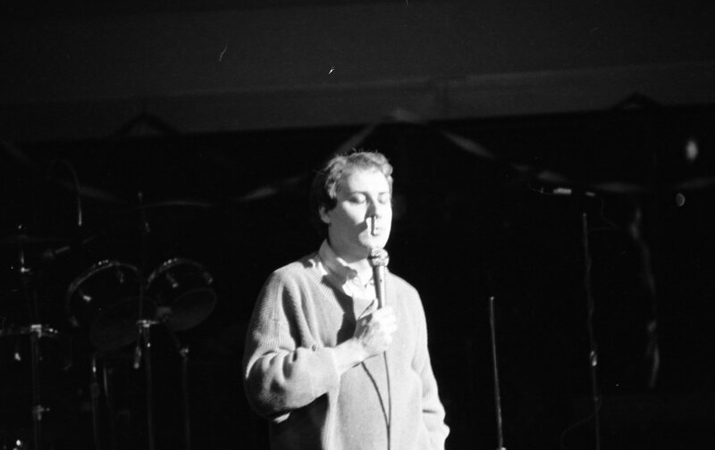 1986 Student, Entertaining 02