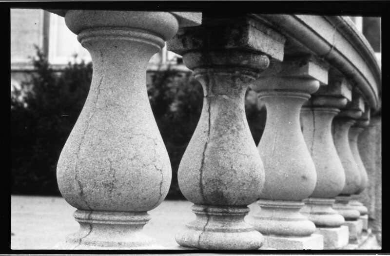1989 Grand Staircase Railing 02