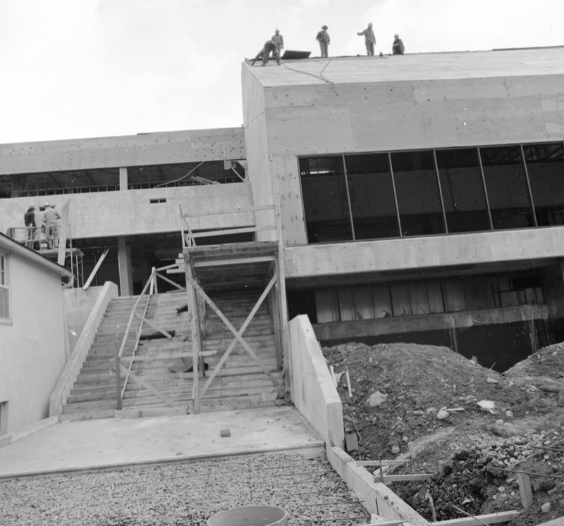 1972 Hoke Hall Construction 07