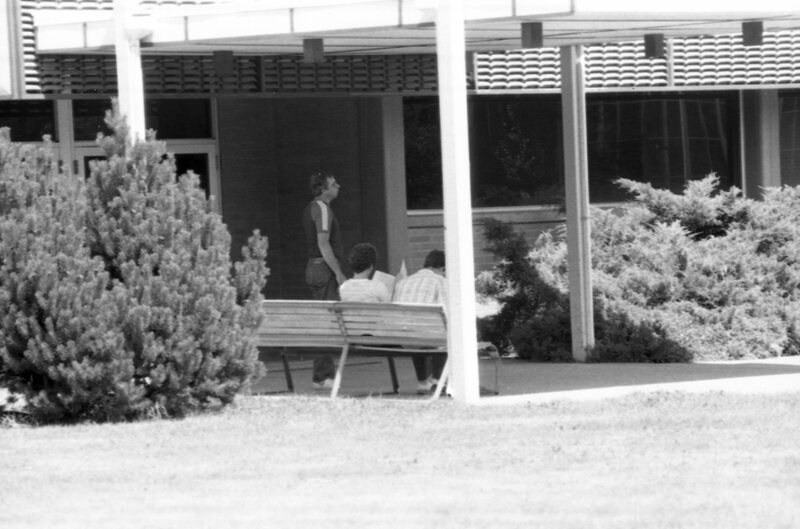 1986 Students, Outdoors in August 06