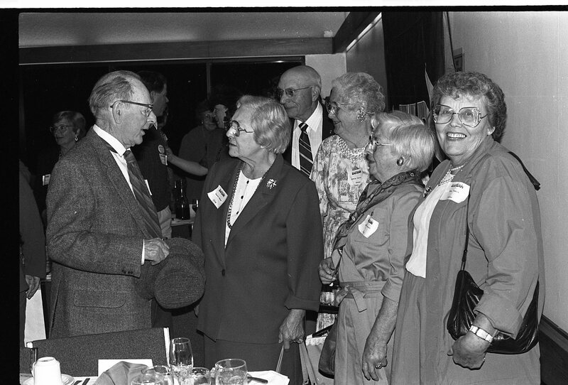 1991 Alumni &amp; Hall of Fame Banquet, Social 02