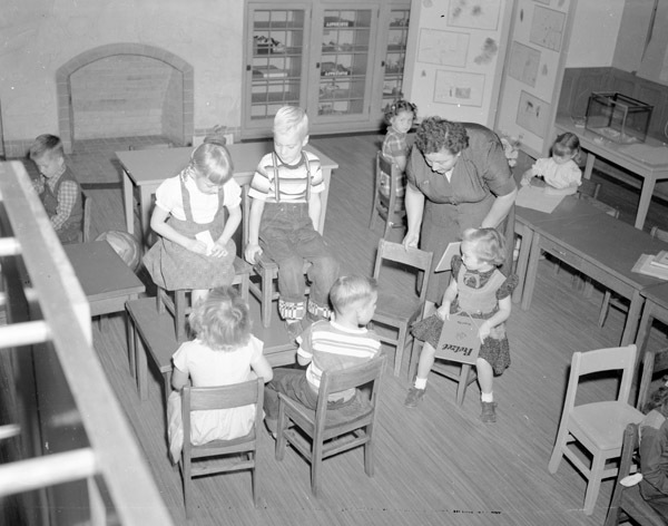 50's Ackerman Elementary Classroom 2
