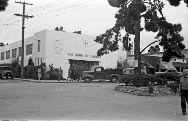 California, Bank of Carmel