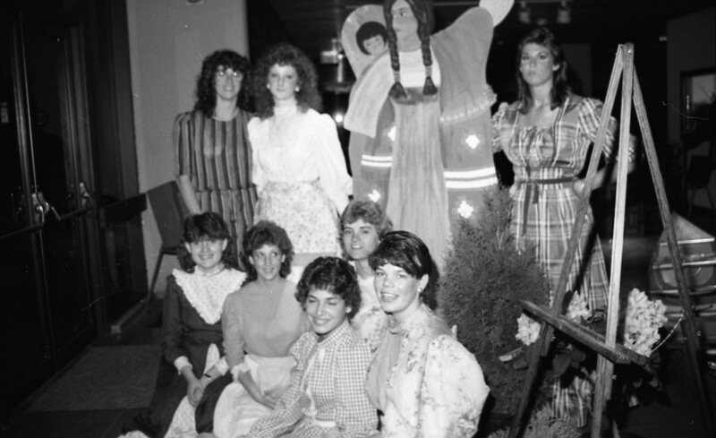 1985 Group in Hoke 02