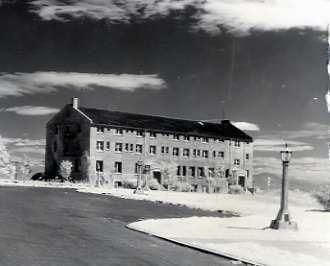 30's Hunt Hall Original 1
