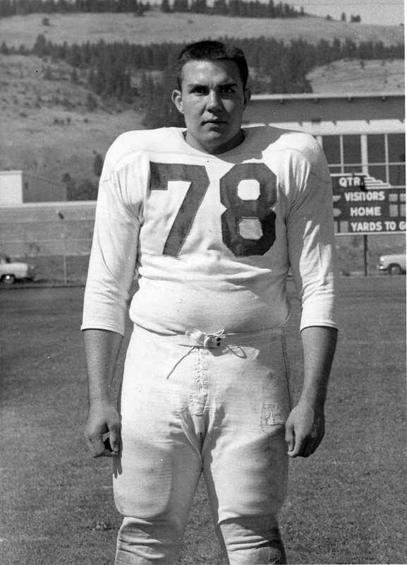 1960 Football Player 12