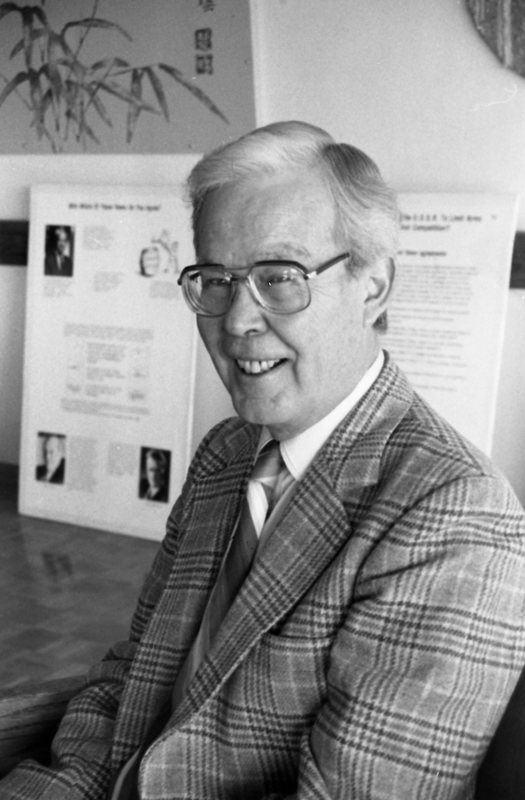1985 Employee, Enno Klammer 01