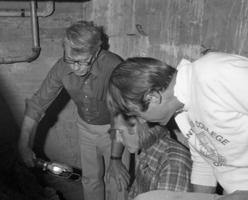 1978 Inlow Hall, Grave 07
