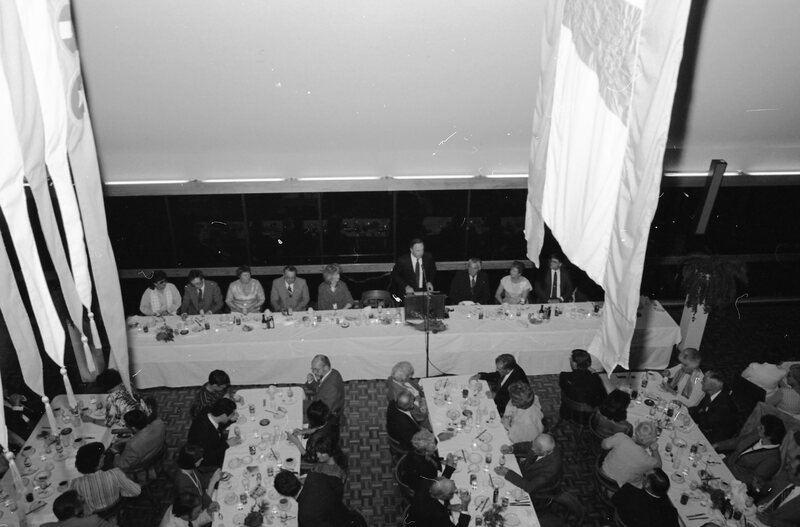 1986 Foundation Dinner for Bill Carey 08