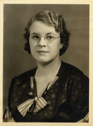 1935 Alumni, Beth March