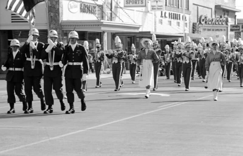 1986 Octoberfest Parade, High School Marching Band 06