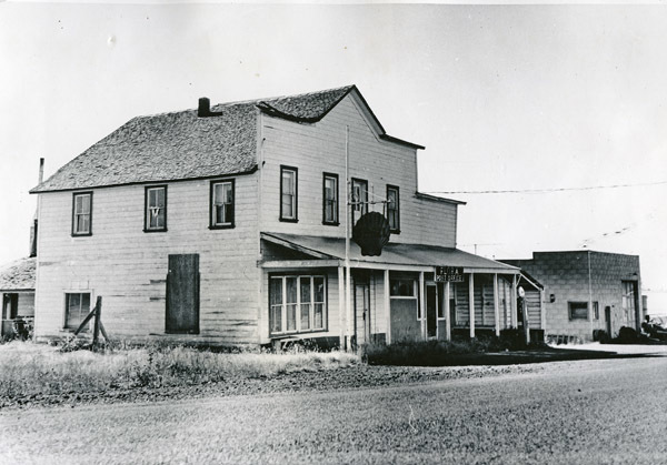 Flora, Post Office