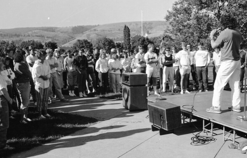 1986 Orientation, Outdoors 32
