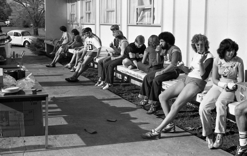 1982 Students, BBQ 08