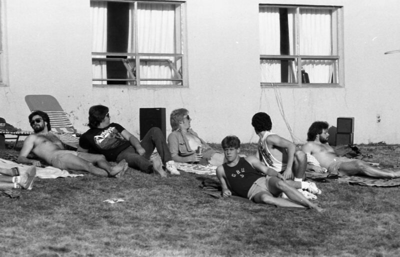 1985 Residence Life, Outdoors 04