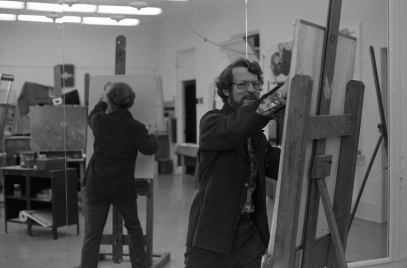 1976 Employees, Ian Gatley Sketching Photographer Mark Claesgens 03