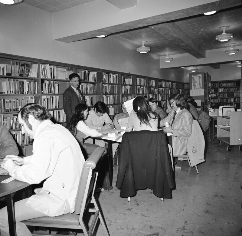 1973 Walter M. Pierce Library, John Jambura's Class 08