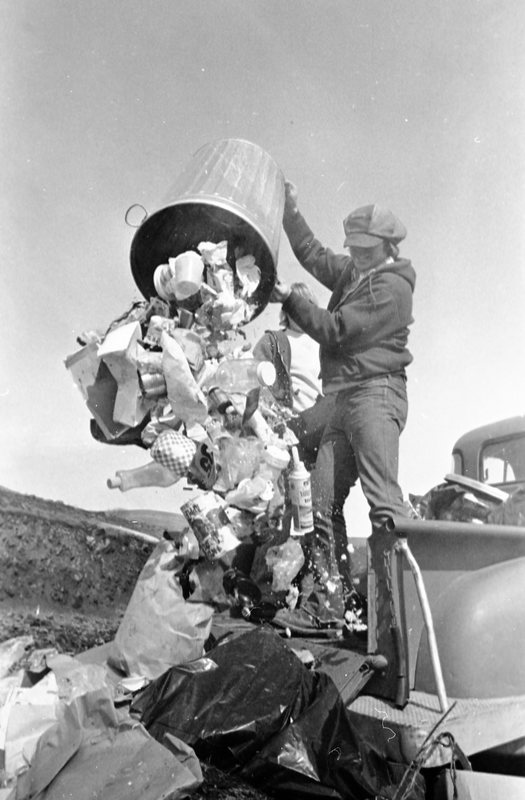 1974 Students, Garbage Duty 01