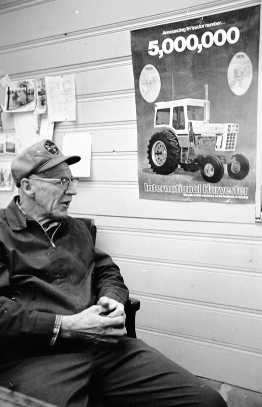 1974 Employee, Unidentified Man E 04