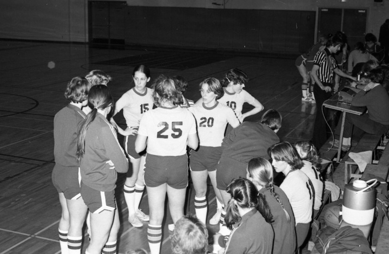 1979 Women's Basketball Players 04