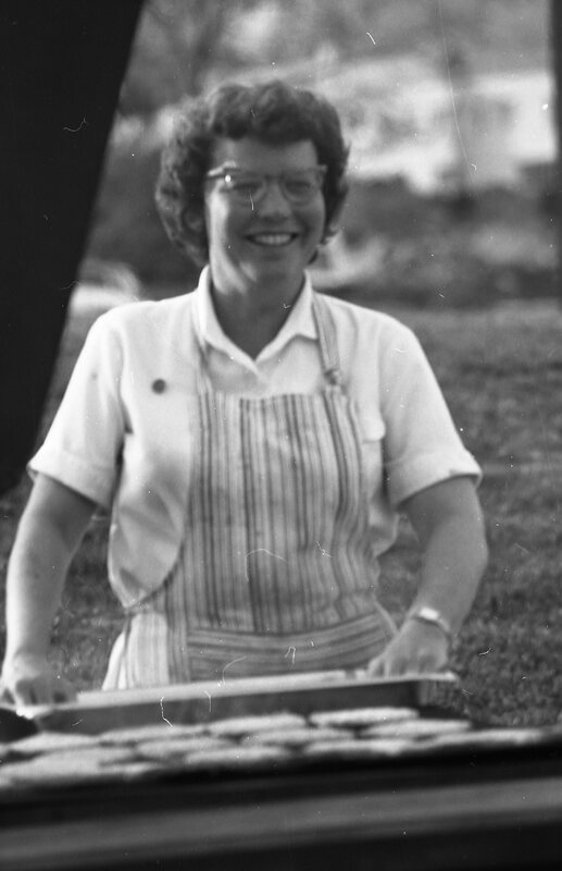1985 Orientation, BBQ 07