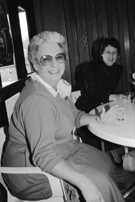 1987 Athletic Hall of Fame, Social 02