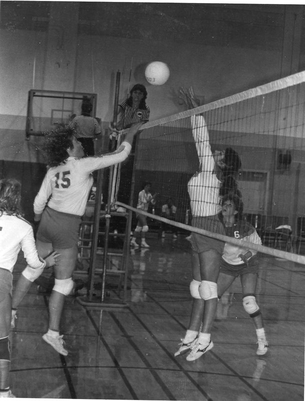 1984 Volleyball Action 01