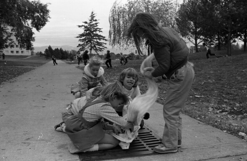 1984 Ackerman Elementary School, Recess 08
