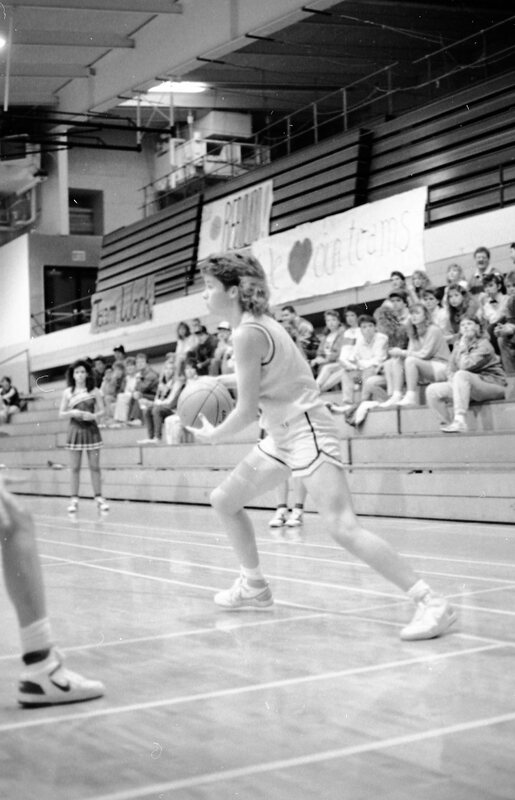 1988 Women's Basketball Action, Oregon Tech at EOSC 08
