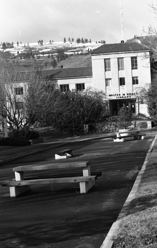1987 Walter M. Pierce Library 05