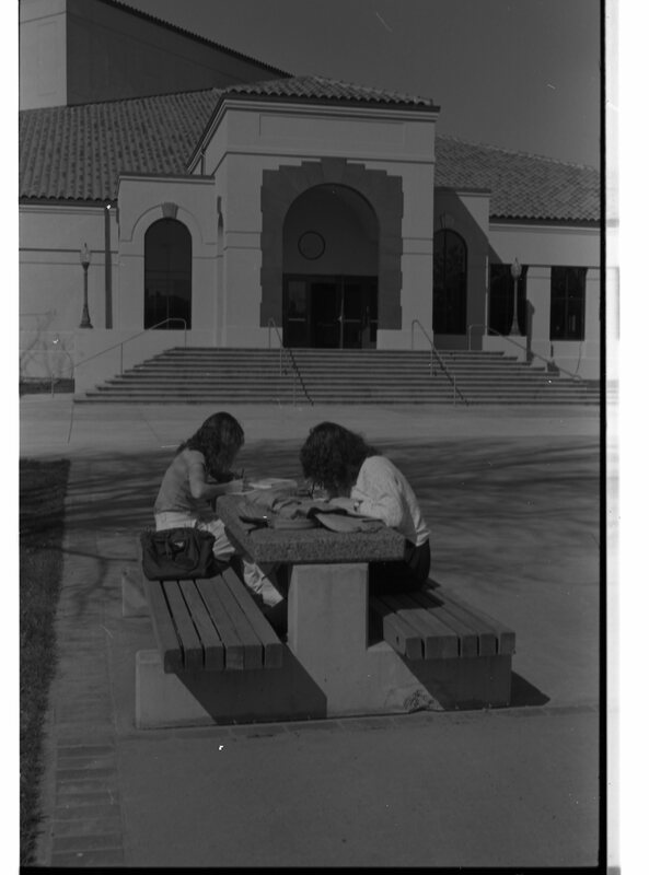 1990 Students, Outdoors 02