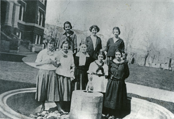 La Grande HS, Students