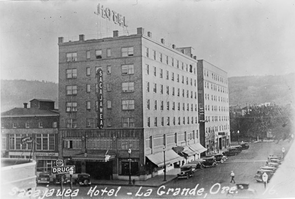 La Grande, Sacajawea Hotel 1
