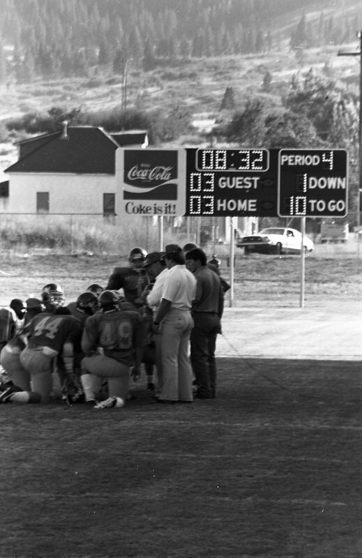 1985 Football Huddles &amp; Time Outs 05