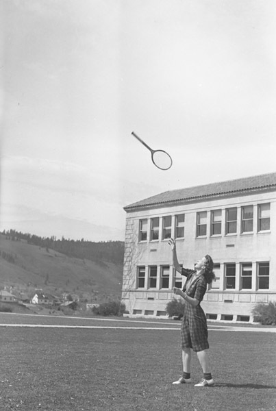 EOCE, Tennis 1