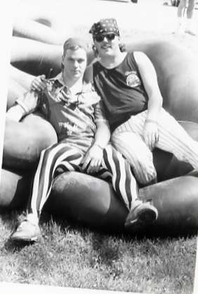 90's Raft Race Team 3