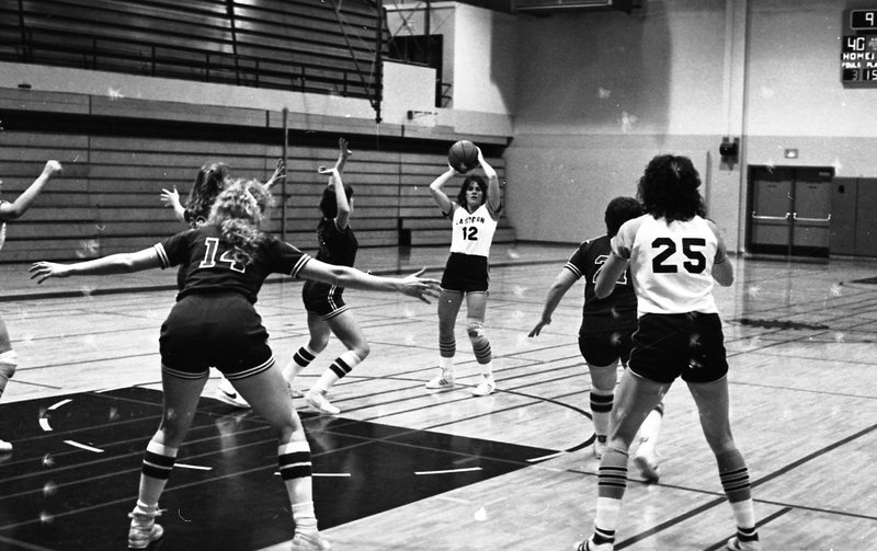 1982 Women's Basketball, EOSC vs. Judson Baptist College, Action 06