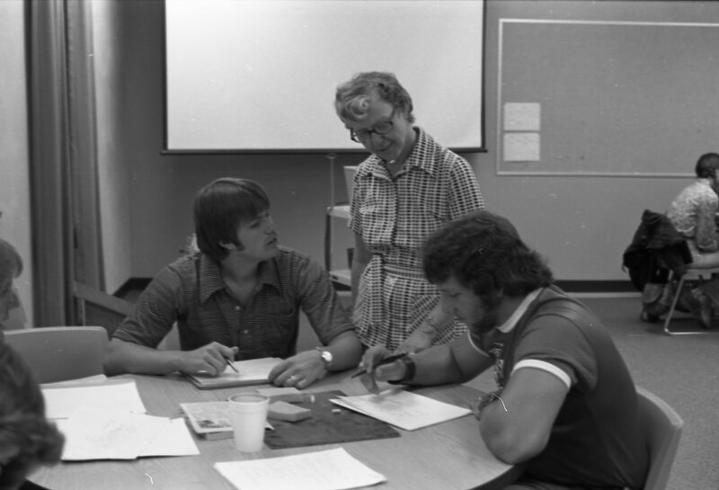 1976 Classroom, Education 02