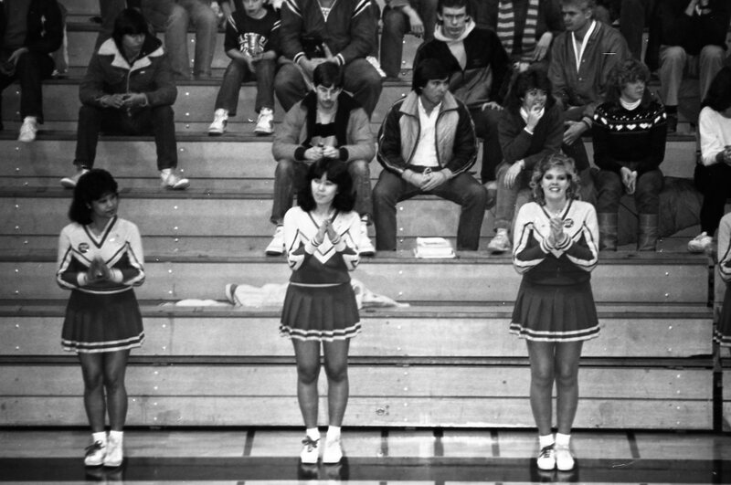 1984 Basketball Cheerleaders 02