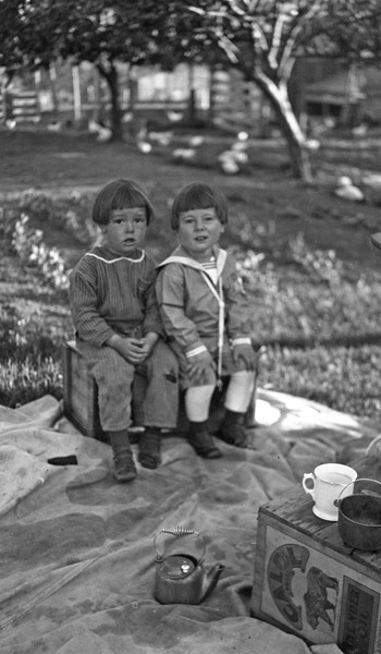 Reuter, Bob & Friend 6