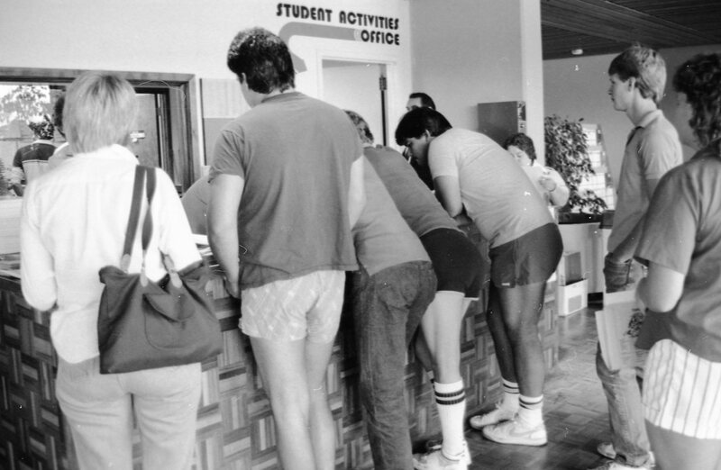 1985 Hoke Information Counter, Fall Term Registration 22