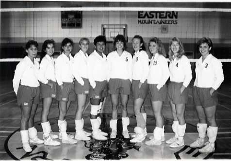 1989 Volleyball Team 01