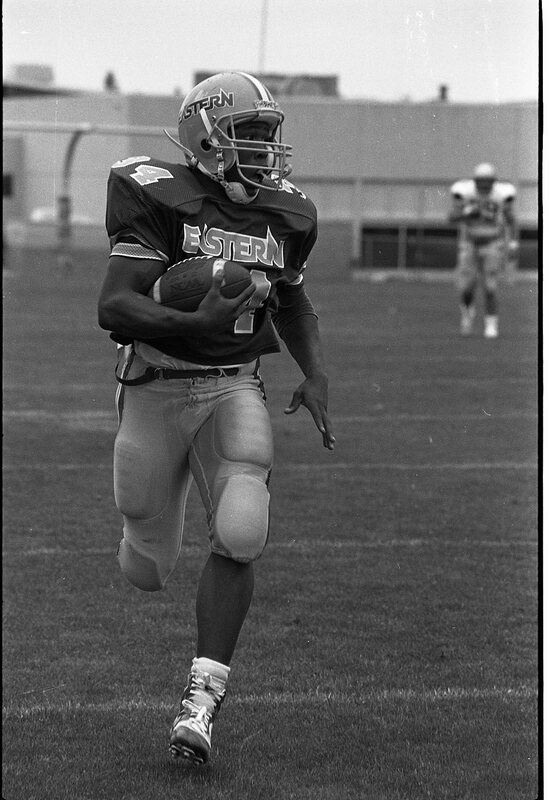 1991 Football Action, Western Washington University at EOSC 04
