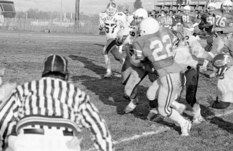 1982 Football Action, November 16th 38
