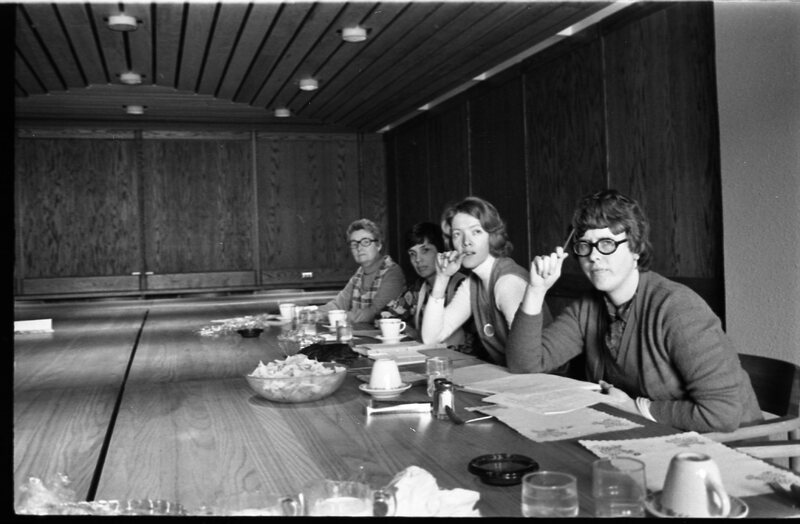 1976 Employees, Unknown Meeting 06